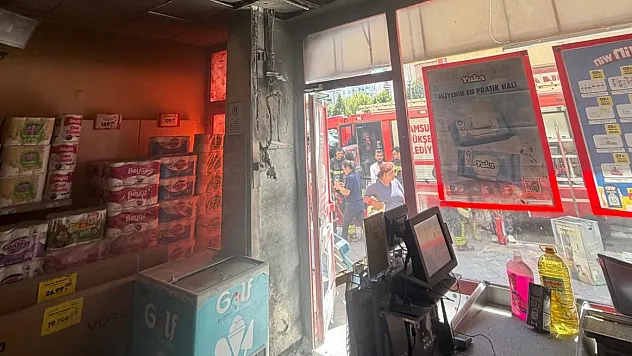 Bafra'da markette yangın paniği