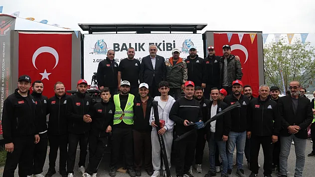 Bafra'da oltalar gökkuşağı alabalığı için suya indi