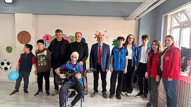 Bafra'da otizme dikkat çeken farkındalık etkinliği