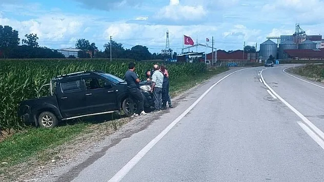 Bafra'da otomobil ile kamyonet çarpıştı 1 yaralı