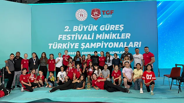 Bafra Gençlik Merkezi Ankara'da tarih yazdı: minderden 9 madalya çıktı