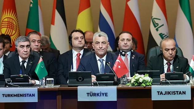 Bakan Bolat: İslam ülkeleri arasındaki ekonomik işbirliği derinleştirilmeli