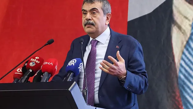 Bakan Tekin: 'Türkiye'yi hep beraber inşa ediyoruz'