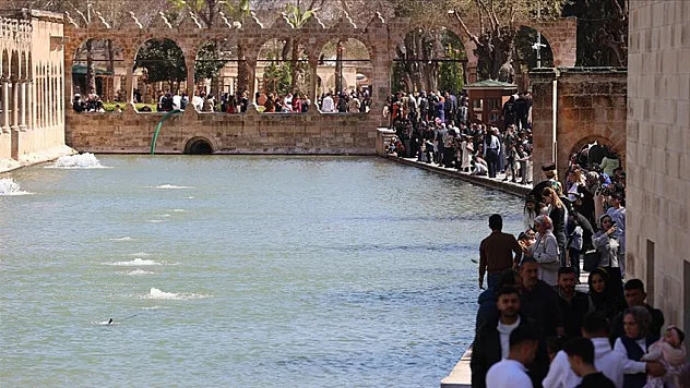 Balıklıgöl'de hafta sonu yoğunluğu