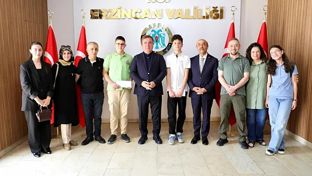 Başarılı Öğrenciler Erzincan Valisiyle Buluştu