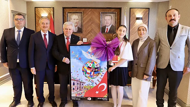 Başkan Dündar, Türkiye birincisi Şeyma'yı ağırladı