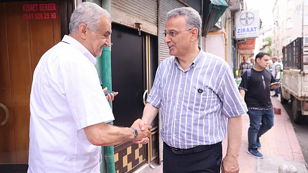 Başkan Kurnaz esnaf ve vatandaşların taleplerini dinledi