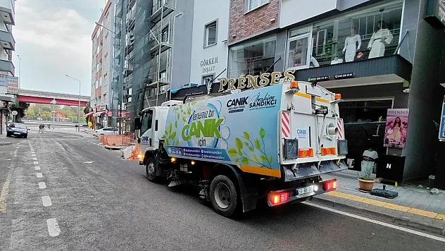 Başkan Sandıkçı: 'Yaşanabilir geleceğin anahtarı temiz çevredir'