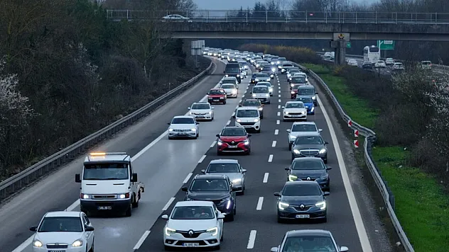 Bayram yolculuğu öncesi kritik uyarı: Bakımsız araçla yola çıkmayın