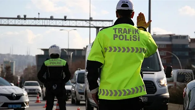 Bayramda Radar Alarmı: Hangi Yollarda Denetim Var? Hız Sınırları ve Cezalar Açıklandı