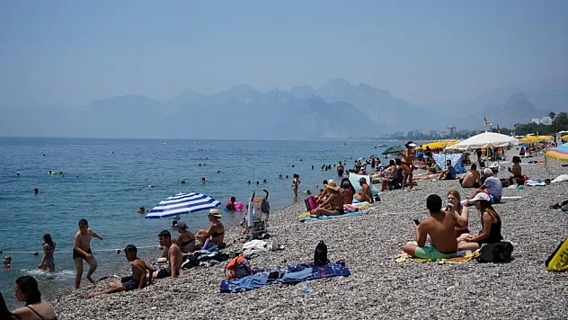 Bayramın ilk günü sahillerde yoğunluk oluştu