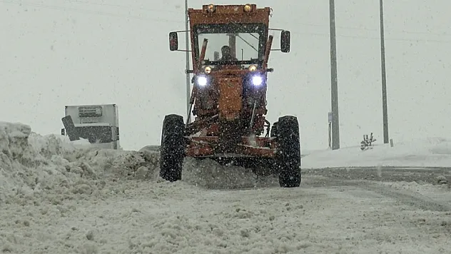 Bazı illerde kar ve soğuk hava etkili oluyor