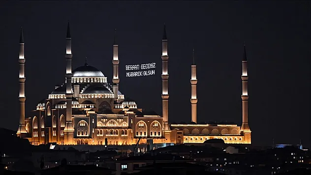 Berat Kandili'nde Yapılacak İbadetler 2026 | Dualar, Namazlar, Zikirler