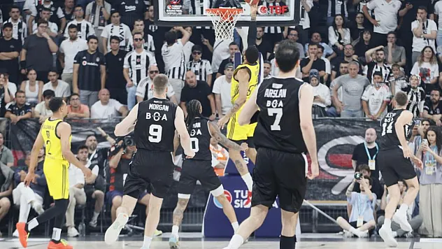 Beşiktaş, final serisinde durumu 2-1'e getirdi