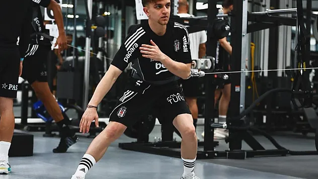 Beşiktaş, salonda çalıştı