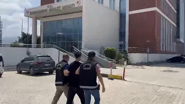 Bıçaklı saldırgan suç aletiyle birlikte yakalandı