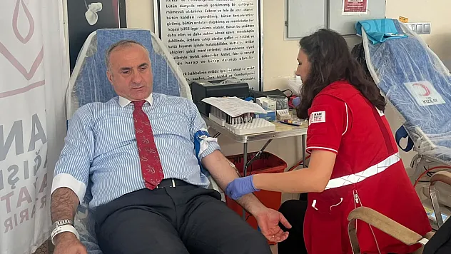 BİK Samsun Bölge Müdürlüğü personelinden Kızılay'a kan bağışı