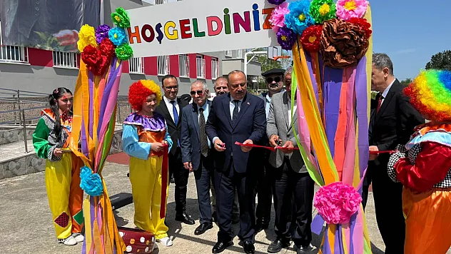 Bilimin kalbi Salıpazarı'nda attı