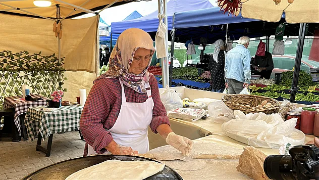 Bir çuval unla başladı, 3 çocuğunu büyüttü