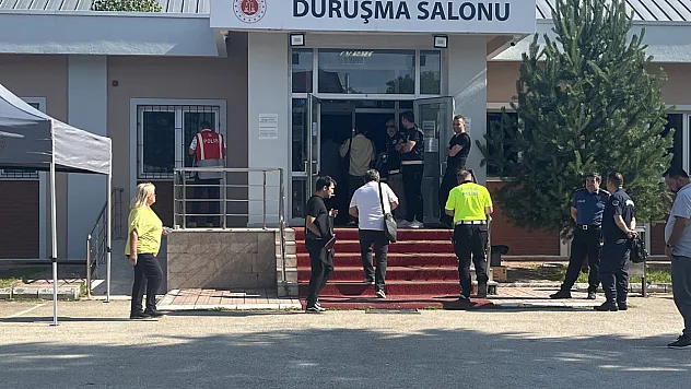 Bolu'daki rüşvet davasında 7,5 milyon TL'lik reklam anlaşması iddiası