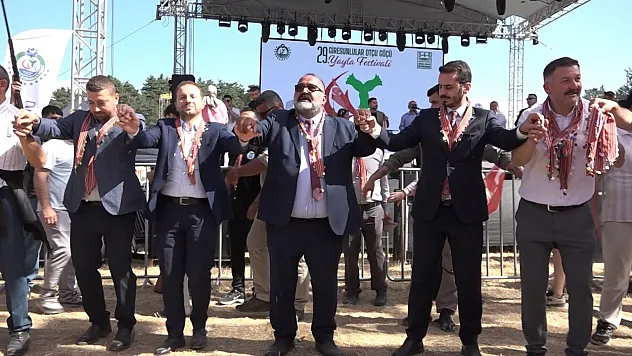 Bursa'da giresun kültürü yaylada yaşatıldı: 30 bin kişi otçu göçü festivalinde buluştu