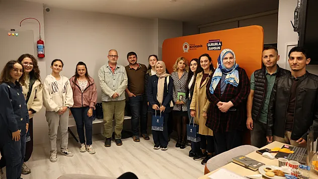 Büyükşehir'in Kitap Kulübü Kitapseverleri Bir Araya Getiriyor