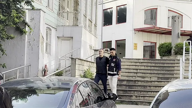 Çağlayan: Haluk Levent'ten şikayetçiyim