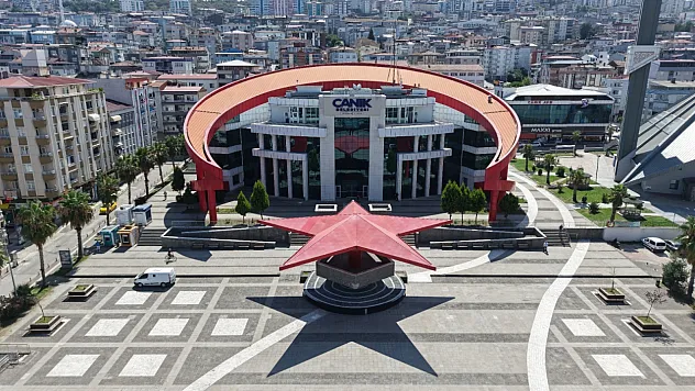 Canik Belediyesi KPSS lisans adayları için sahaya iniyor