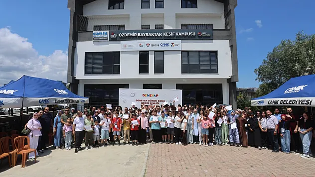 Canik'te öğrencilerin teknoloji projeleri sergilendi