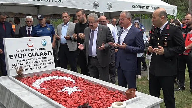 Çarşamba'da 15 Temmuz etkinlikleri şehitlik ziyaretiyle başladı