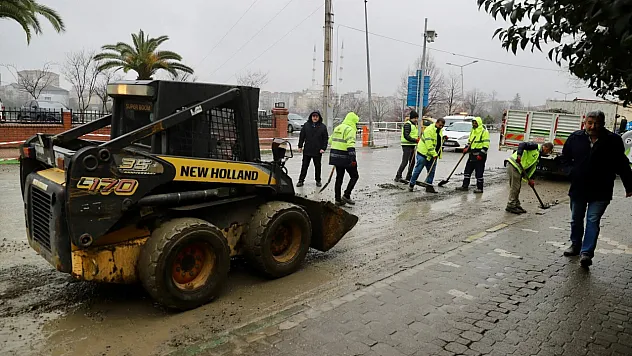 Çarşamba'da altyapı mesaisi: Ekipler 7/24 sahada