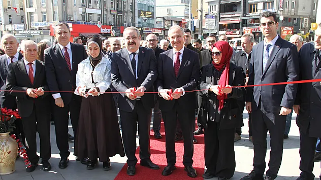 Çarşamba'da eserler sanatın diliyle sergilendi