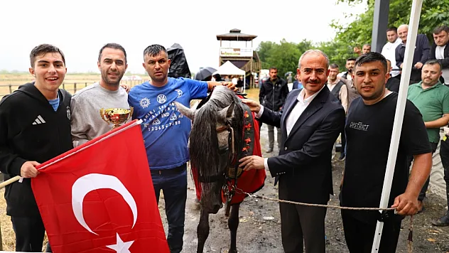 Çarşamba'da geleneksel rahvan at yarışları başladı