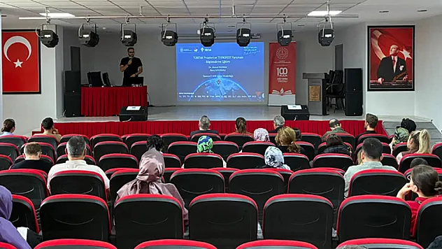 Çarşamba'da öğretmenlere TÜBİTAK ve TEKNOFEST eğitimi