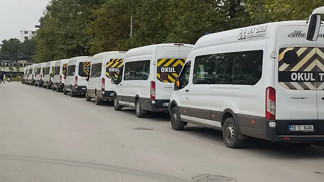 Çarşamba'da servis şoförlerine güzergâh belgeleri verildi