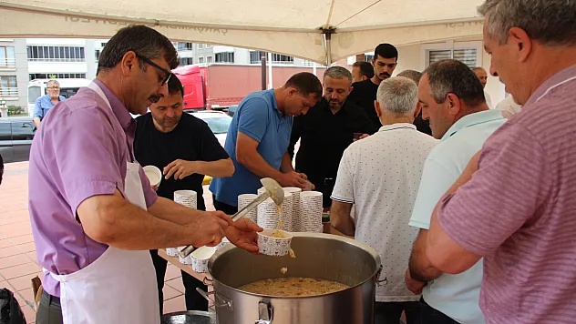 Çarşamba Müftülüğü'nden aşure ikramı
