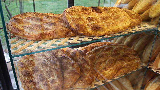Çarşamba'da ekşi maya pide imalatı başladı