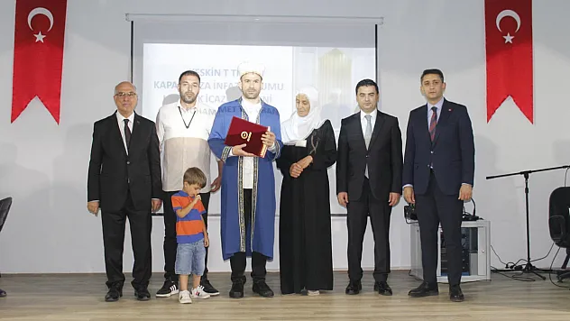 Ceza evinde 12 ayda hafız oldu