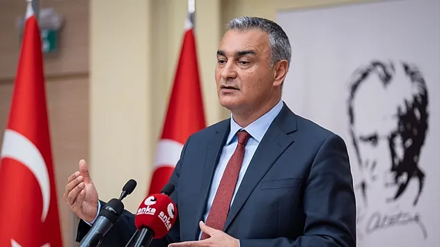 CHP'de MYK Sonrası Kritik Kararlar: 8 İl Yönetimi Görevden Alındı, 7 İle Yeni Atama