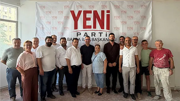 CHP'den Toplu Geçiş! Bafra'da İlçe Yönetimi ve Meclis Üyeleri YENİ Parti'ye Katıldı
