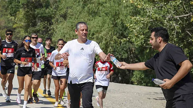 CHP'nin 102'nci Yıl Koşusu gerçekleşti