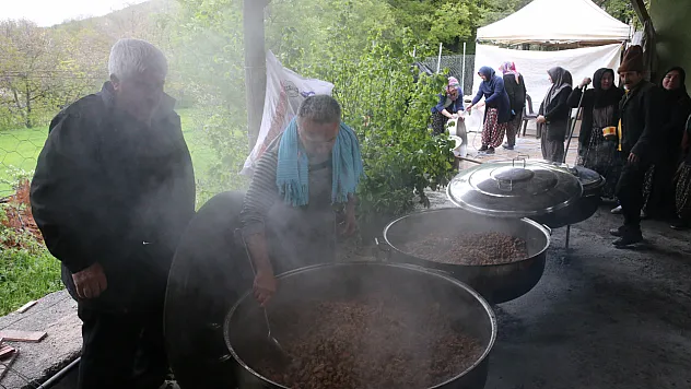 Çivril köyünde 61 yıllık 'şükür duası' geleneği sürdürülüyor