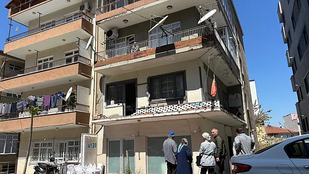 Çöp evin altından dram çıktı: 'Bir senedir dışarı çıkmıyorum'