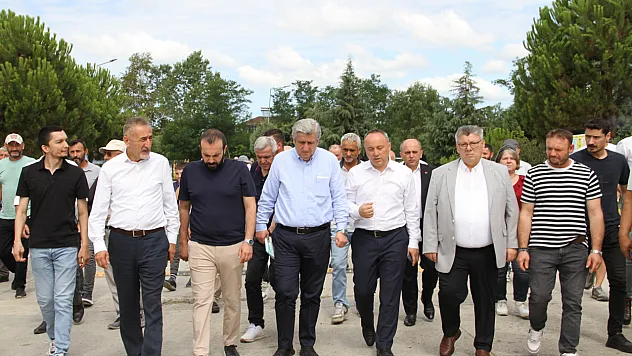 Çöp Kokusu İsyanı CHP'li Milletvekilleri kötü kokuyu yerinde inceledi