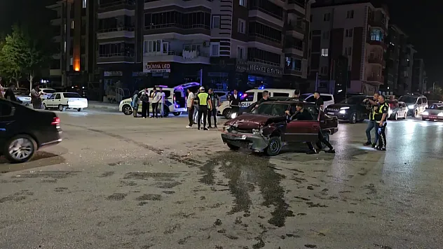 Çorum'da meydana gelen kazada 1 kişi darp edilerek yaralandı