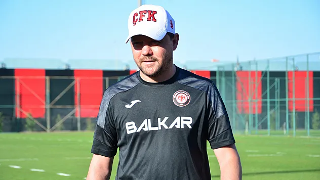 Çorum FK Teknik Direktörü Uğur Uçar'dan Samsunspor'a mesajı: '3 puanla dönmek istiyoruz'