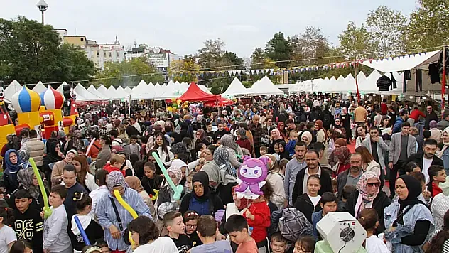 Coşkulu festival sona eriyor
