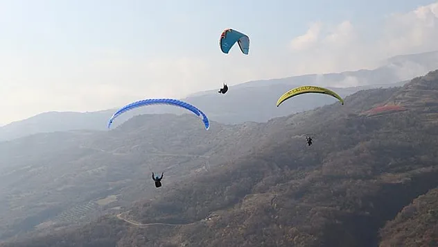 Uçmakdere, yamaç paraşütünde Türkiye'nin yükselen değeri