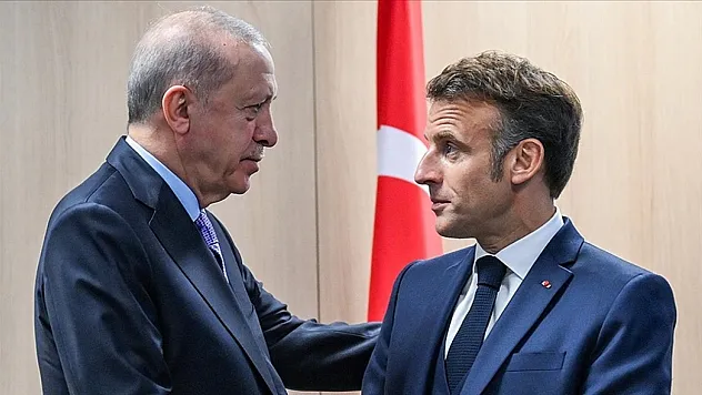 Cumhurbaşkanı Erdoğan, Fransa Cumhurbaşkanı Macron ile telefonda görüştü