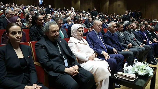 Cumhurbaşkanı Erdoğan İstanbul'da film galasına katıldı